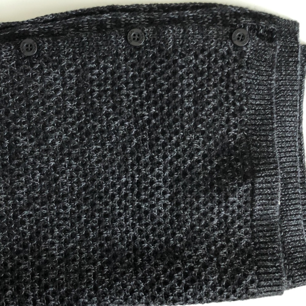 Bench scarf - Picture 3 of 4